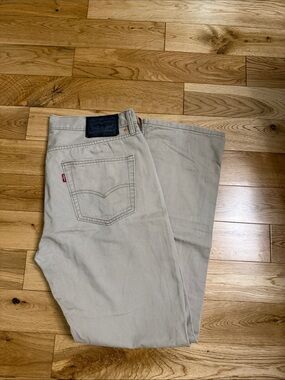 Levi's 514 Men's Light Beige Straight Jeans size 34 x 32